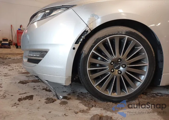 3LN6L2LU1ER820053: 44585350