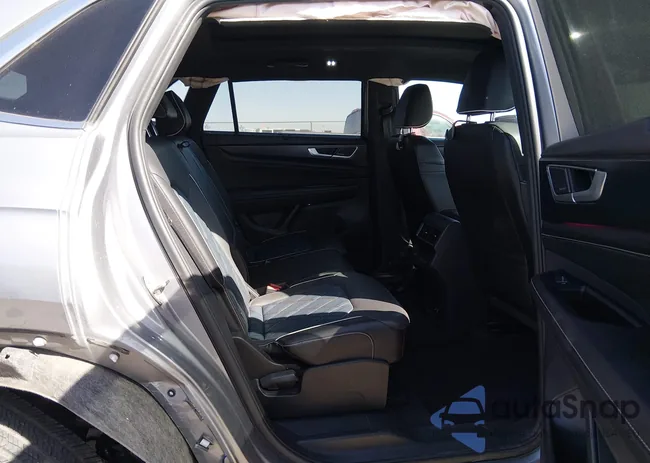 1V2FE2CA3RC212557: 44585372