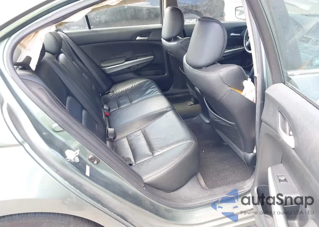 1HGCP26879A091276: 44585413