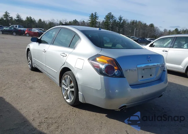 1N4AL21E38C173755: 44586510