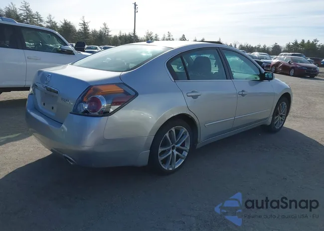 1N4AL21E38C173755: 44586510