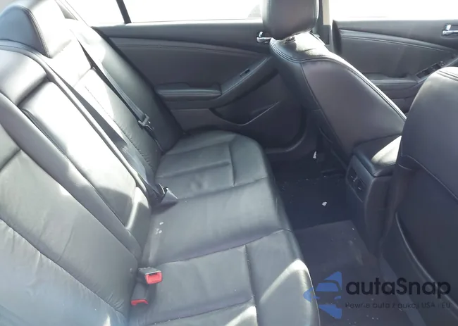 1N4AL21E38C173755: 44586510