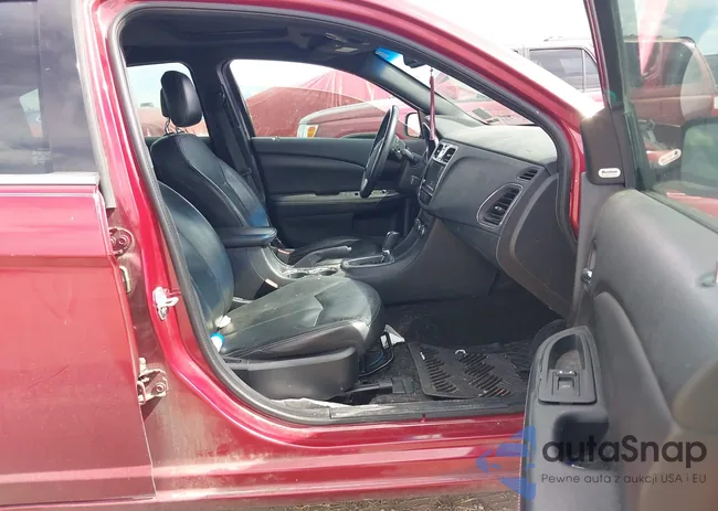 1C3BC2FG0BN526719: 44586704