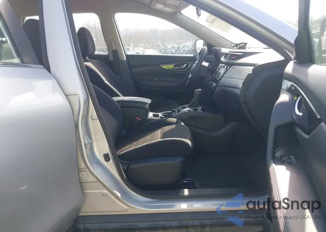 5N1AT2MT8JC773273: 44587095