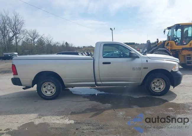 3C6JR7DT2HG585217: 44586352