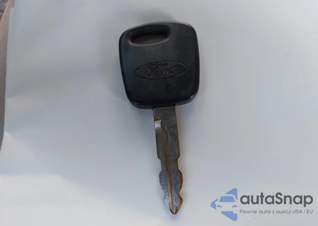 2FTRX17W93CA32297: 44586462