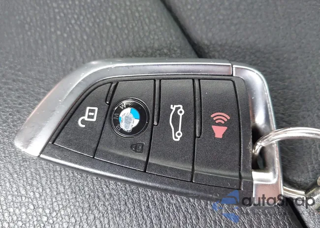 5UXKR0C56F0K59251: 44587526