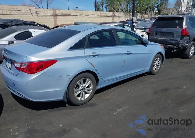 5NPEB4AC6CH409692: 44587560