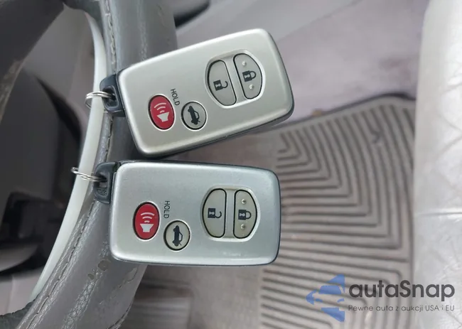 JTNBB46KX73004774: 44587779