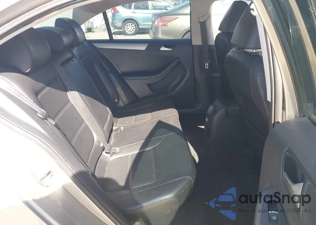 3VWDP7AJ4DM291552: 44587934