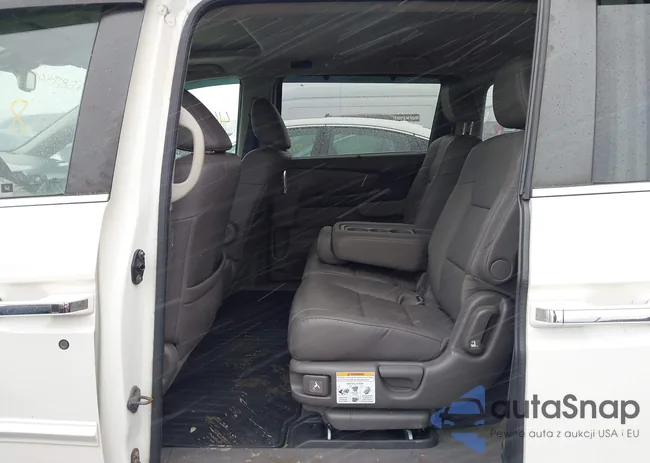 5FNRL5H62HB020641: 44587408