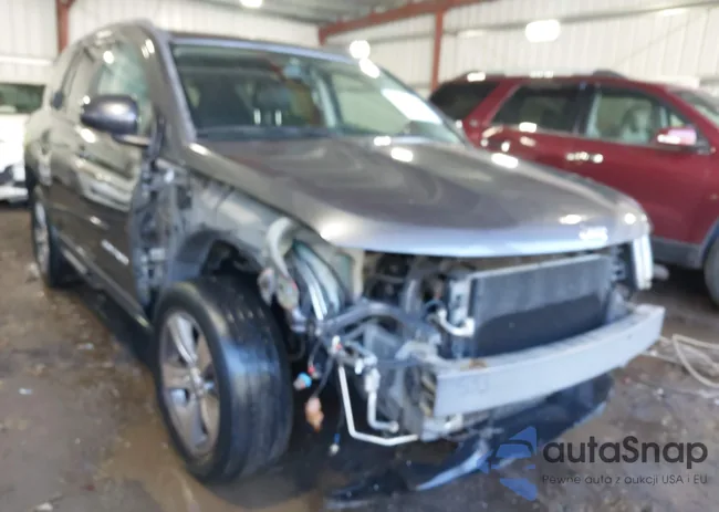 1C4NJDEBXGD802448: 44587477