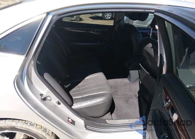 KMHGH4JH8DU064347: 44588501