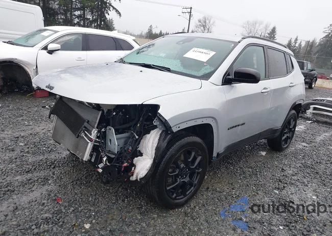 3C4NJDBN3ST560748: 44588505