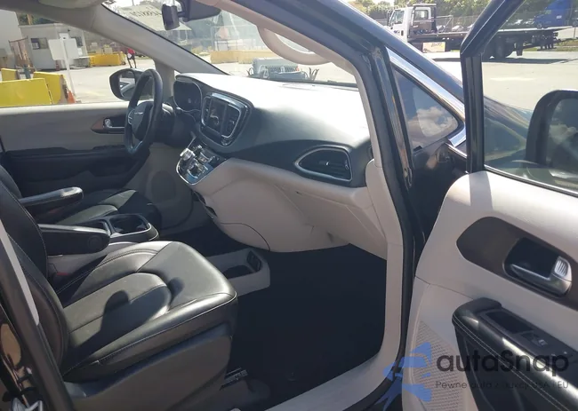 2C4RC1DGXLR172770: 44588120