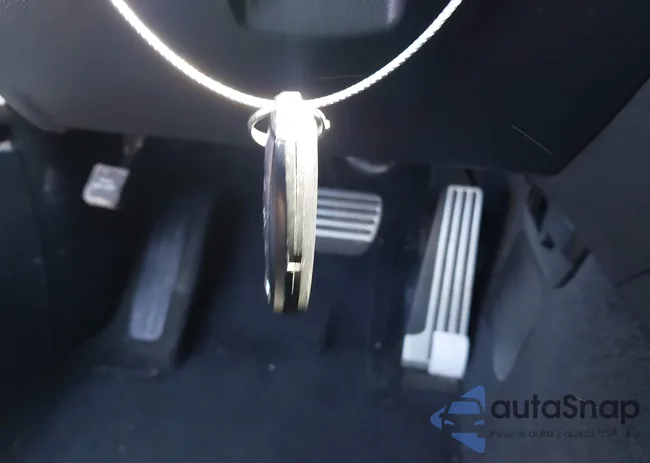 JN8CS1MU2HM140067: 44588244