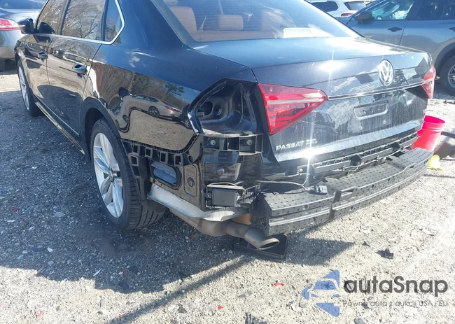 1VWCT7A31HC085444: 44588271