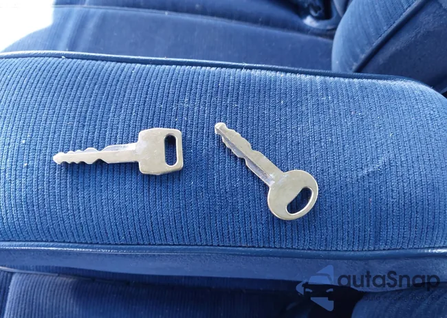 2MEBP95F4FX705866: 44589647