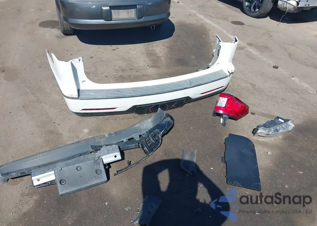 5LMJJ2LT8LEL23053: 44589841