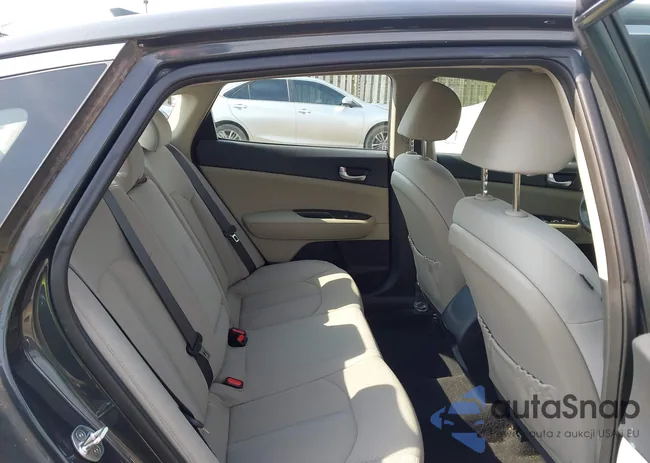 KNAGT4L37G5070625: 44589880