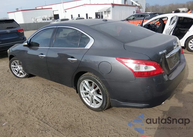 1N4AA5AP9AC861368: 44589897