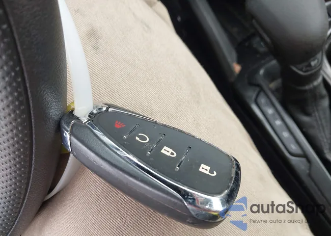 KL79MRSL7NB082194: 44589940