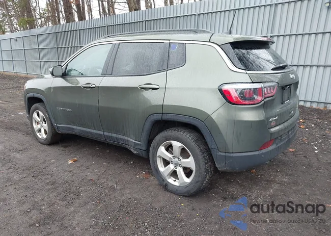 3C4NJDBB8KT714098: 44589132