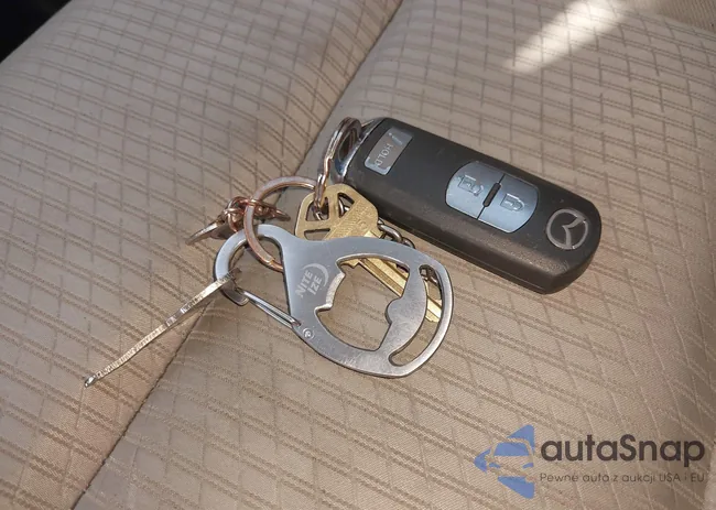 JM3KE2CE8D0107310: 44589157