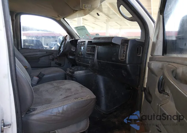 1GT2GUBG6A1125893: 44589461