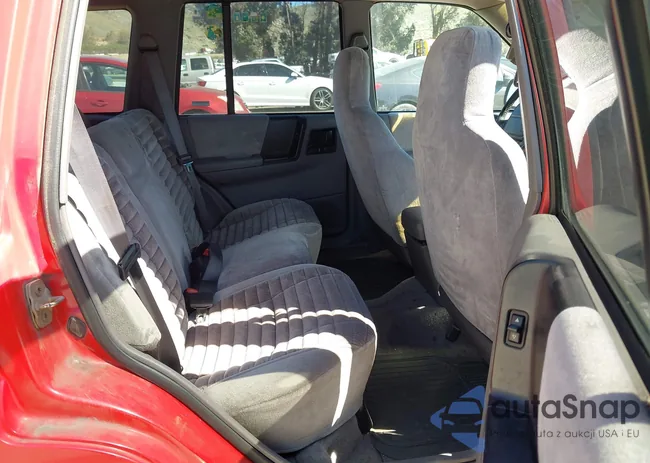 1J4FX58S3SC563127: 44590598