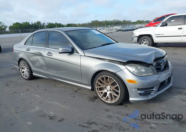 WDDGF4HB6EA953409: 44590602