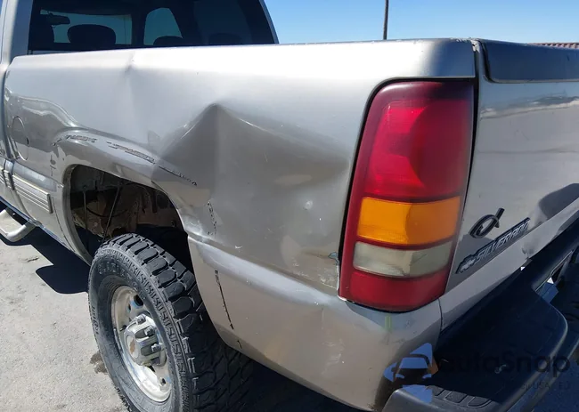 1GCHC23U02F249516: 44590736