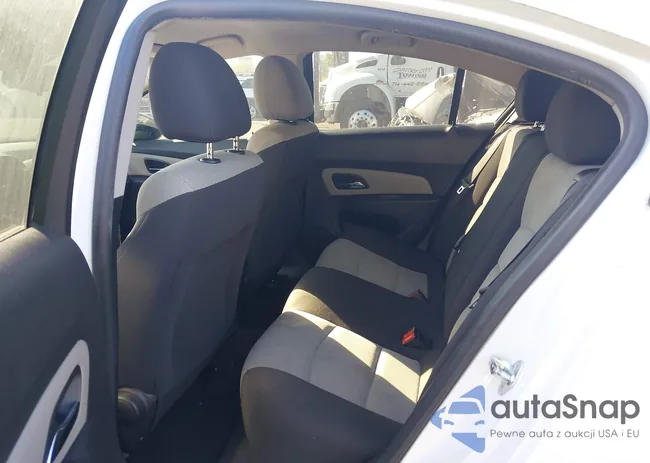 1G1PC5SG8G7142491: 44590738