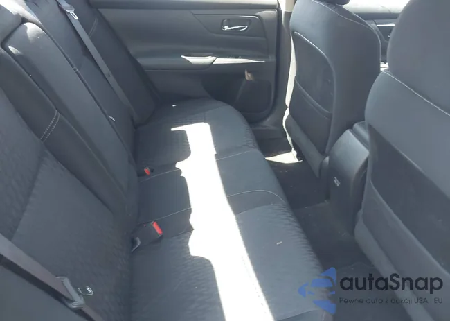 1N4AL3AP6JC478888: 44590769