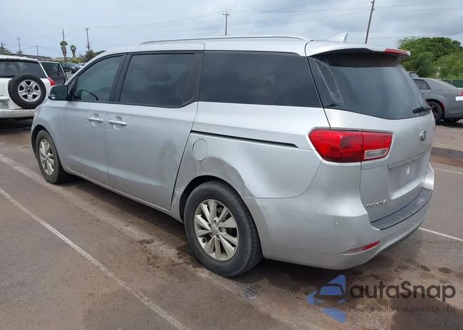 KNDMB5C10G6131868: 44590821