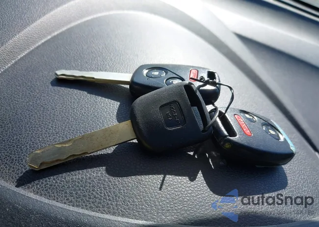 JHMGE8H38DC033182: 44591006