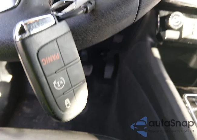 3C4NJDCN3RT596383: 44590309