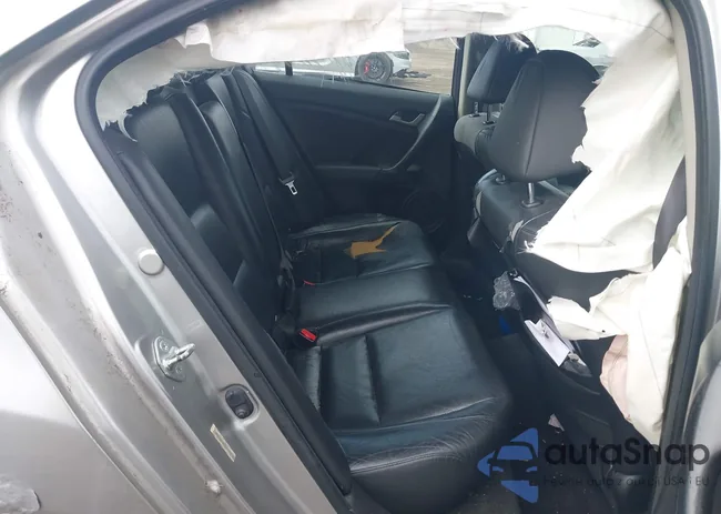 JH4CU26609C021580: 44590314