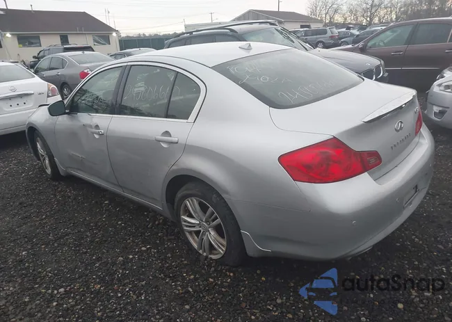 JN1CV6AR3DM768880: 44590361