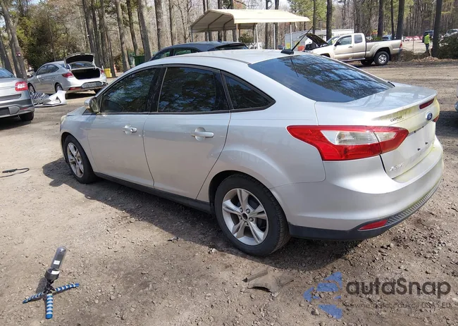 1FADP3F26EL451999: 44591719