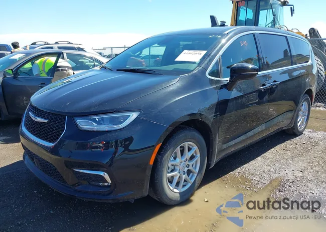 2C4RC1BG8SR594800: 44592058