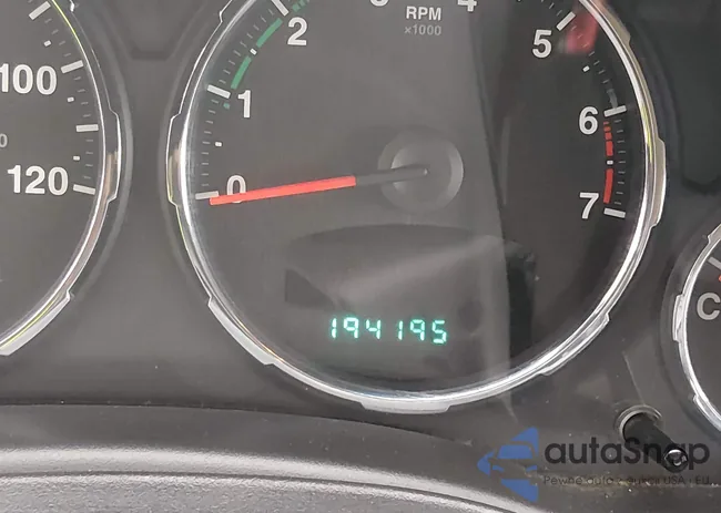 1C4PJMAK2CW212497: 44592071