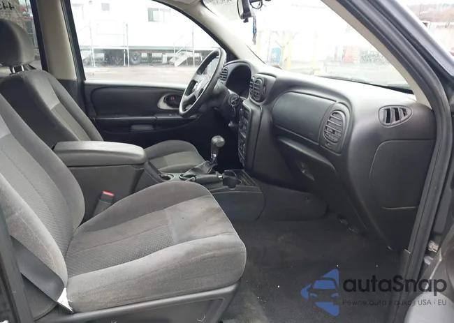 1GNDT13SX82224315: 44592800