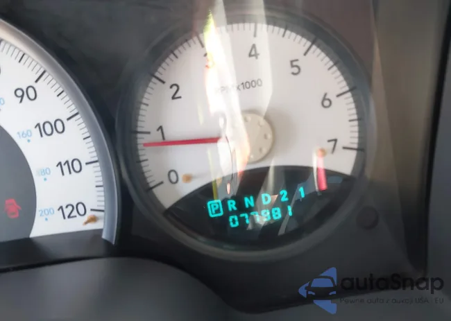 1D7HW28K66S715676: 44592804