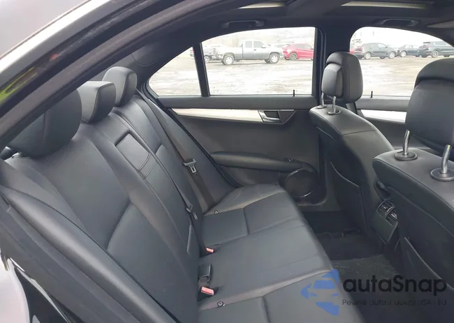 WDDGF81X28F086112: 44593005