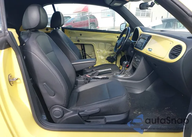 3VW517AT9FM811030: 44592102