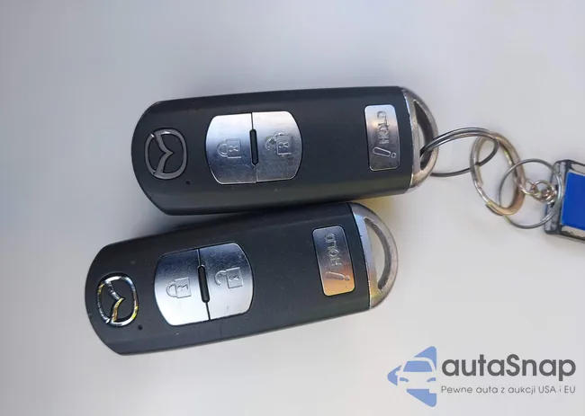 JM1BM1L77E1101159: 44592113