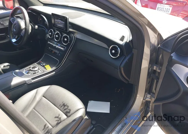 WDC0G4JB9KV157304: 44592158