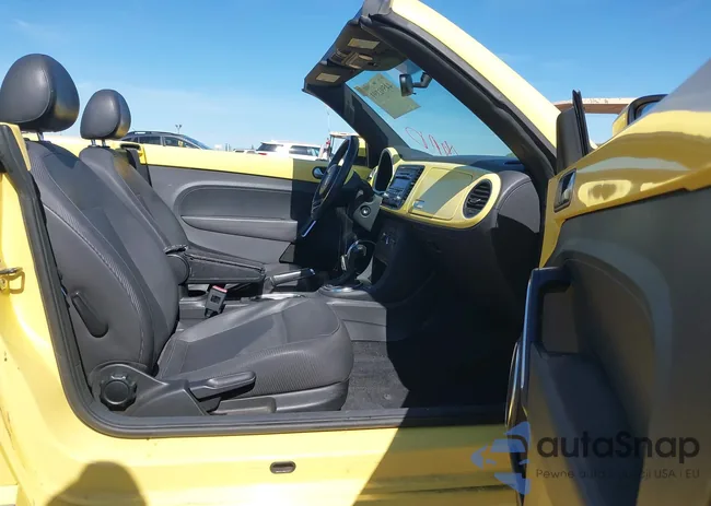 3VW5P7AT2EM800612: 44592391