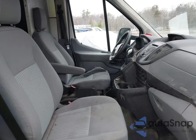 1FTYR2CM9KKB32426: 44593717